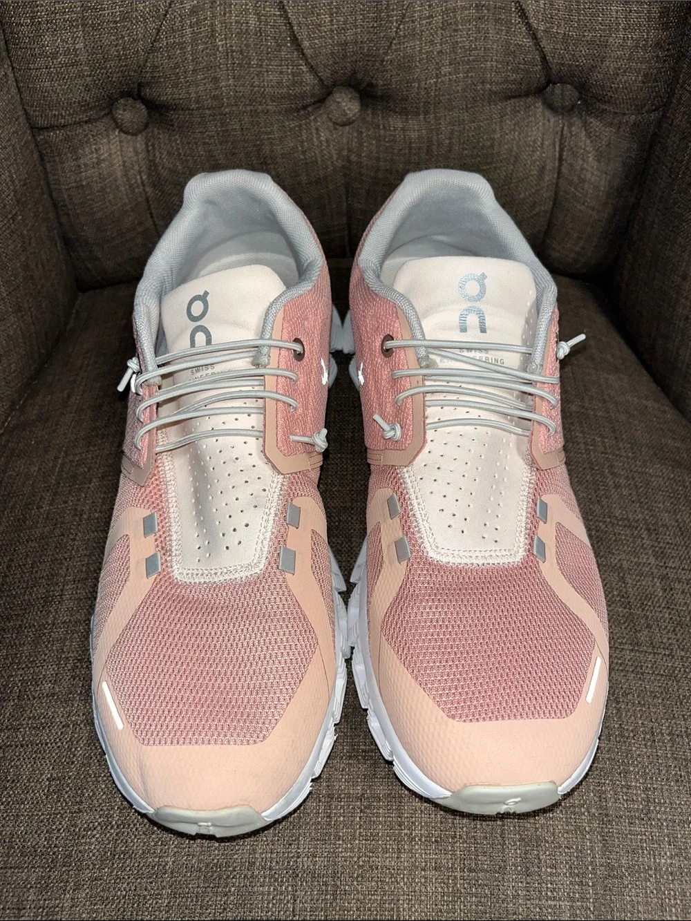On Running Cloud 5 Women's Rose/Shell Running Sneakers size 10.5 - Picture 3 of 13